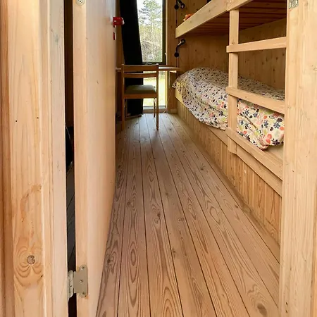 Enjoy The Atmosphere In Wooden Summer House By The Bay Feriehus *